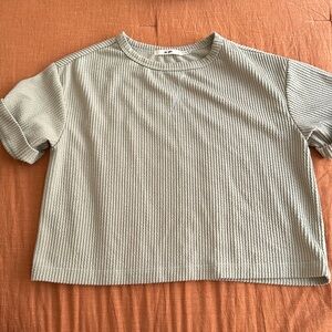 FRANCESCAS CROPPED RIPPED TSHIRT